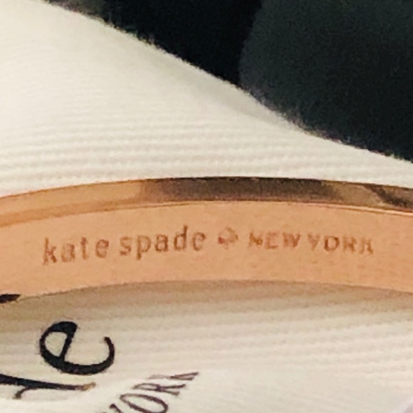 🎀Kate Spade ♠️ Ready Set Bow Pave Rosegold Bangle - Picture 4 of 8